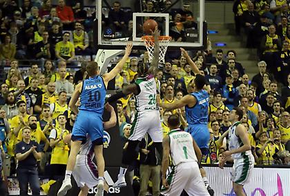 Τα έκανε όλα ο Λεσόρ στο Top 5 του Eurocup (video)