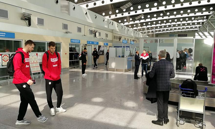 Έφτασε Ποντγκόριτσα ο Ολυμπιακός (pics)