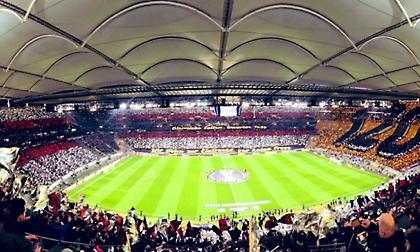 Κορεό για... όσκαρ από τους οπαδούς της Άιντραχτ (video)