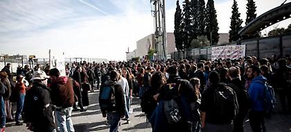 Μαθητές κατά Γαβρόγλου: Πειραματόζωα της κυβέρνησης δεν θα γίνουμε