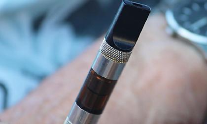 Ηλεκτρονικό τσιγάρο: Τι έδειξε η νέα έρευνα για τον κίνδυνο εμφράγματος