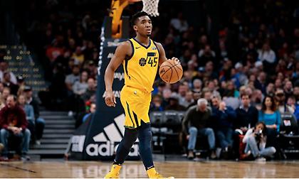 Το τρομερό κάρφωμα του Μίτσελ στην κορυφή του Top 10