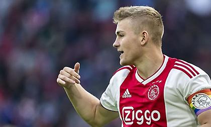 Προτιμά Λίβερπουλ ο Ντε Λιχτ