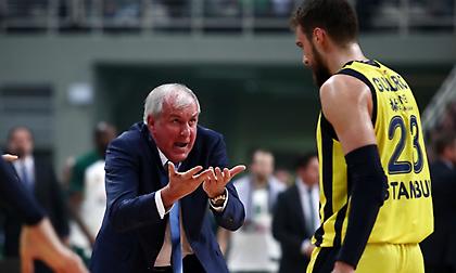 Έσβησαν κεράκια Ομπράντοβιτς και Γκούντουριτς (video)