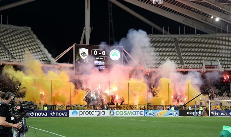 Έντονες αποδοκιμασίες στο φινάλε προς τους παίκτες της ΑΕΚ