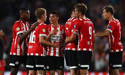 Το χαβά της η Αϊντχόφεν, ασίστ από Παυλίδη, Βρουσάι