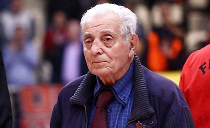Βετεράνοι Ολυμπιακού: «Αντίο θρυλικέ αρχηγέ»!