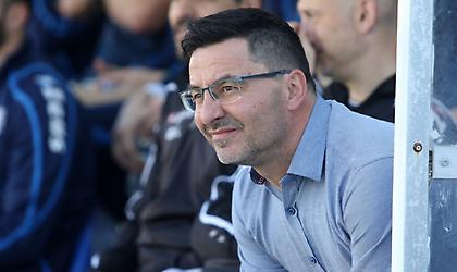 Βελέντζας: «Παίζουμε για την αξιοπρέπεια και τον Απόλλωνά μας»