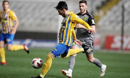 Έπεσε ο ΑΠΟΕΛ από την κορυφή