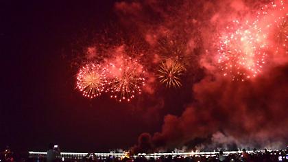 Φαντασμαγορική η τελετή λήξης του Πατρινού Καρναβαλιού