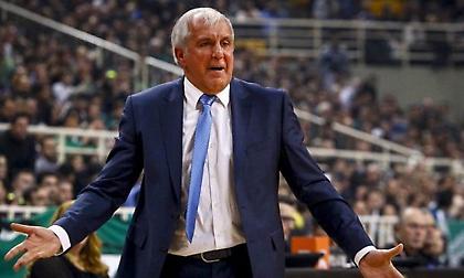 Ο Ομπράντοβιτς χορεύει και ξεσηκώνει τους υπόλοιπους με τον ύμνο της Φενέρ (video)