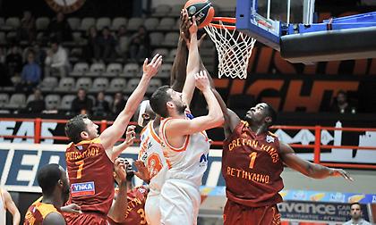 Η παρακάμερα στο Προμηθέας Πάτρας-Ρέθυμνο (video)