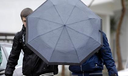 Αλλάζει ξανά το σκηνικό του καιρού με βροχές, καταιγίδες και θυελλώδεις ανέμους