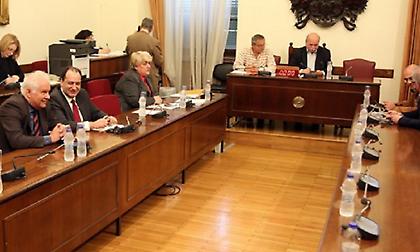 Κόντρα Σπίρτζη - Χατζηδάκη για την Εγνατία οδό στη Βουλή