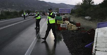 Aπομακρύνθηκε η νταλίκα από την Αττική Οδό
