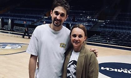 Η αδελφή του Σβεντ με μπλουζάκι Παναθηναϊκού (pic)