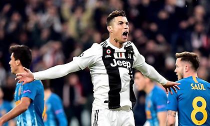 Αποθεώθηκε ακόμα και σε εστιατόριο ο Κριστιάνο (video)