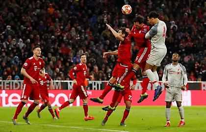 Κεφαλιά-κανονιά του Φαν Ντάικ ρίχνει στα... σχοινιά την Μπάγερν (video)