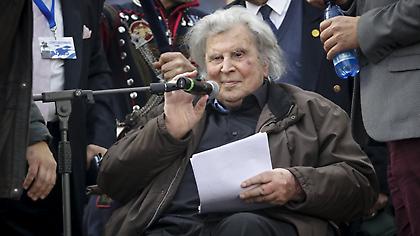 Πήρε εξιτήριο ο Μίκης Θεοδωράκης - Το ιατρικό ανακοινωθέν