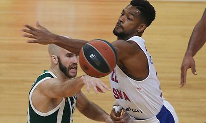 Χίγκινς: «Να είμαστε καλύτεροι σε σχέση με το ΟΑΚΑ»