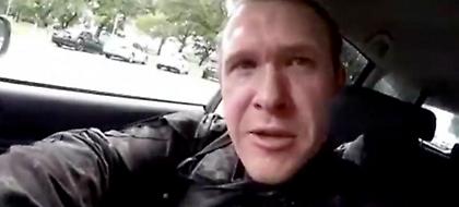 Φρίκη: Ο μακελάρης της Νέας Ζηλανδίας μετέδωσε live μέσω Facebook το τρομοκρατικό χτύπημα