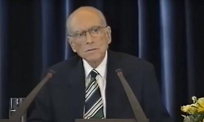 Ανδρέας Παπανδρέου όπως δεν τον έχετε ξαναδεί: Σπάνιες φωτογραφίες πριν γίνει Πρωθυπουργός