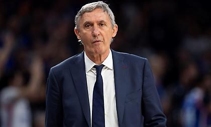 Αποβλήθηκε στο πρώτο λεπτό ο Πέσιτς από τον πάγκο της Μπαρτσελόνα! (video)