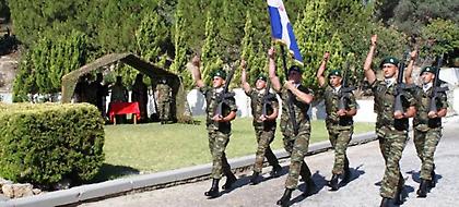 Ρήγας: Μείωση θητείας για πολύτεκνους, ευνοϊκές ρυθμίσεις για ανυπότακτους