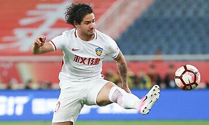 Έφυγε από Κίνα και ψάχνει ομάδα ο Πάτο