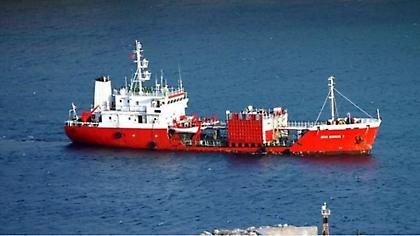 Προσάραξε πλοίο στην Άνδρο - Υπέστη ρήγμα 15 εκατοστών