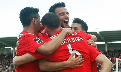 Με σκόρερ Σάμαρη ξανά στην κορυφή η Μπενφίκα