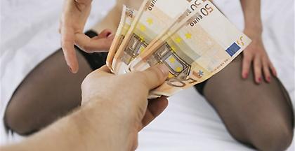 Ανήλικη μαθήτρια και νεαρές φοιτήτριες στα δίχτυα του κυκλώματος μαστροπών