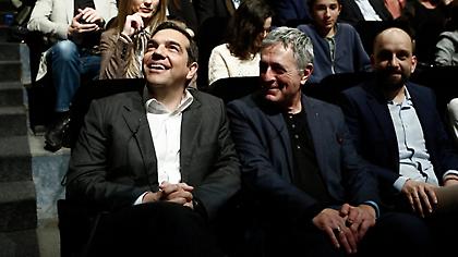 Τσίπρας: Πολλοί με... γαργάλησαν για πρόωρες εκλογές αλλά αντιστέκομαι