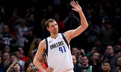 Σπουδαίος Νοβίτσκι: Έκτος σκόρερ στην ιστορία του ΝΒΑ!