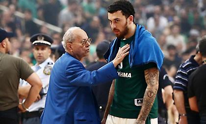 Αποχαιρέτησε τον Θανάση Γιαννακόπουλο ο Τζέιμς