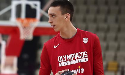 Με… 11άδα και Ποκουσέφσκι ο Ολυμπιακός