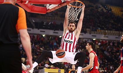 Η «κρυφή» πάσα του Πρίντεζη και το κάρφωμα του Μιλουτίνοφ (video)