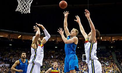 Άντεξε στην πίεση και πήρε προβάδισμα η Αλμπα