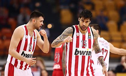 Καυστικό ποστ από Πρίντεζη και απάντηση σε όσους μιλούν για κακό κλίμα στα αποδυτήρια (video)