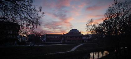 Πέφτει η θερμοκρασία σήμερα - Σε ποιες περιοχές θα βρέξει