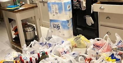 Βρετανός αγοράζει 144 χαρτιά υγείας για να αντιμετωπίσει ένα άτακτο Brexit