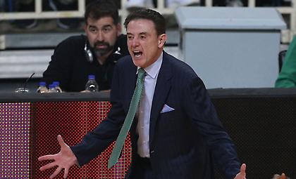 Πιτίνο: «Δεν είμαι χαρούμενος κι ας κερδίσαμε»