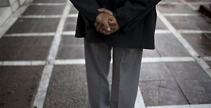 Βαθιά μείωση του εισοδήματος των συνταξιούχων δείχνουν στοιχεία της Εφορίας