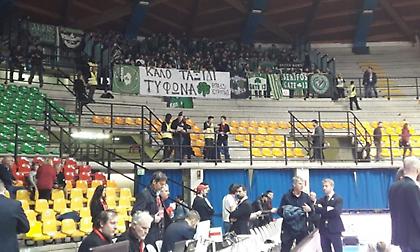 Εντυπωσιακή ατμόσφαιρα από τους φίλους του Παναθηναϊκού στο Μιλάνο (video)