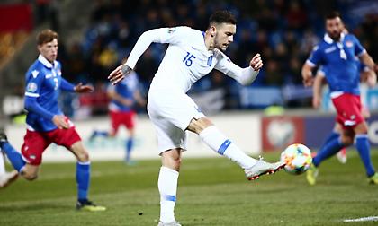 Μαγική ασίστ Μασούρα και σούπερ τελείωμα του Δώνη για το 2-0 της Ελλάδας (videο)