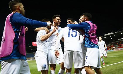 Η Εθνική βρήκε την εικόνα της!