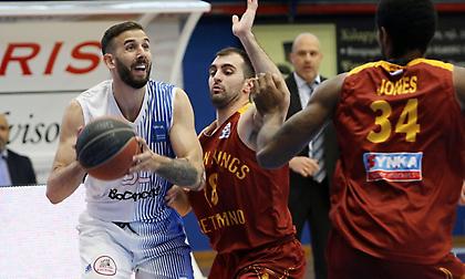 «Μιλάει με την Πέζαρο ο Βλαδίμηρος Γιάνκοβιτς»