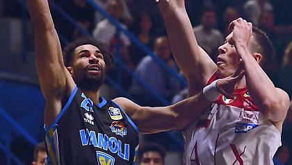 Νέα ήττα για Αρμάνι!