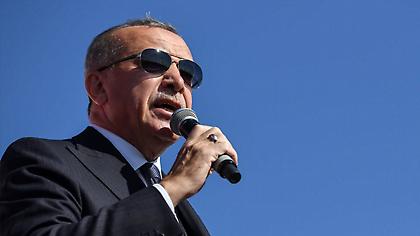 Νέα πρόκληση Ερντογάν: Μπορεί να πούμε την Αγία Σοφία τζαμί, αντί για μουσείο!