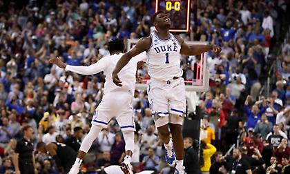 Πρόκριση-θρίλερ σε μυθικό ματς για το Duke (video)